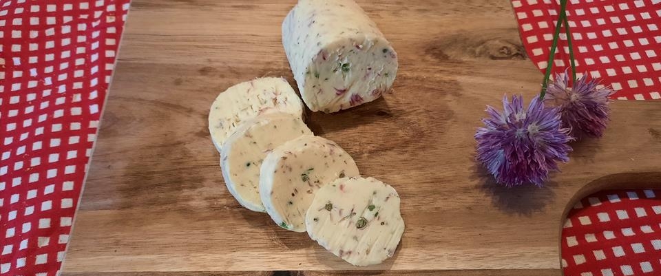 Schnittlauchblütenbutter leckeres Rezept
